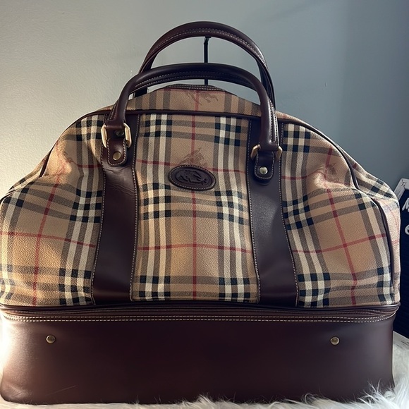 AUTH Burberry Nova Check boston travel bag - Picture 14 of 17